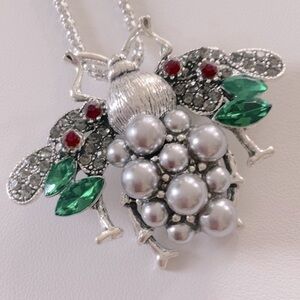BETSEY JOHNSON SILVER ALLOY,CRYSTAL & PEARL BEE/BUG BROOCH AND NECKLACE